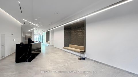 Photo 2 at PH915 - 6 David Eyer Road, Rural Richmond Hill, Richmond Hill