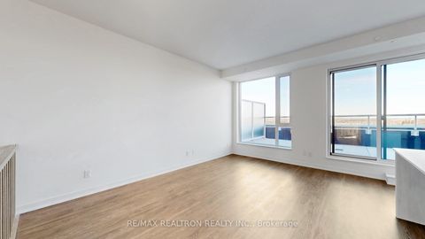 Photo 9 at PH915 - 6 David Eyer Road, Rural Richmond Hill, Richmond Hill