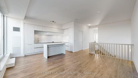 Photo 10 at PH915 - 6 David Eyer Road, Rural Richmond Hill, Richmond Hill