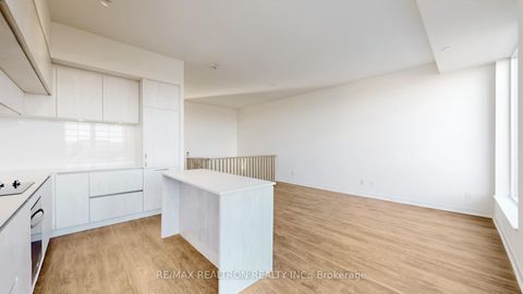 Photo 13 at PH915 - 6 David Eyer Road, Rural Richmond Hill, Richmond Hill