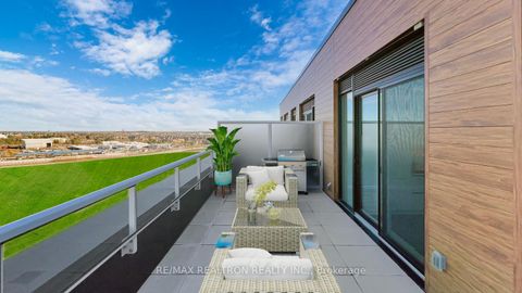 Photo 31 at PH915 - 6 David Eyer Road, Rural Richmond Hill, Richmond Hill