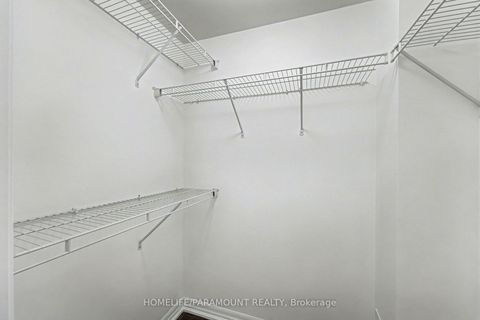 Photo 20 at 370 Timberland Gate, GO Glenorchy, Oakville