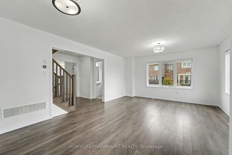 Photo 29 at 370 Timberland Gate, GO Glenorchy, Oakville