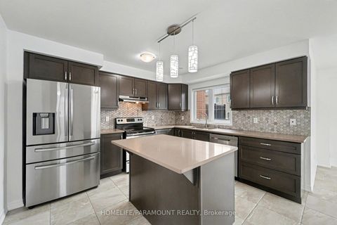 Photo 33 at 370 Timberland Gate, GO Glenorchy, Oakville