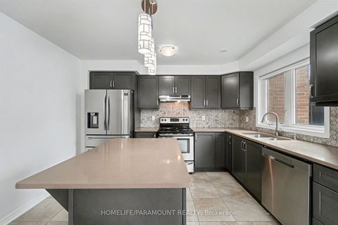 Photo 35 at 370 Timberland Gate, GO Glenorchy, Oakville