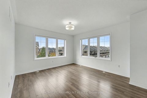 Photo 39 at 370 Timberland Gate, GO Glenorchy, Oakville