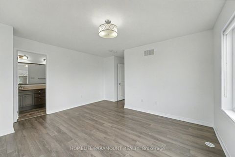 Photo 41 at 370 Timberland Gate, GO Glenorchy, Oakville