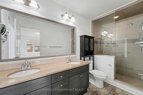 Photo 42 at 370 Timberland Gate, GO Glenorchy, Oakville