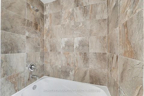 Photo 45 at 370 Timberland Gate, GO Glenorchy, Oakville