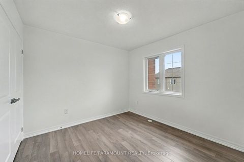 Photo 46 at 370 Timberland Gate, GO Glenorchy, Oakville