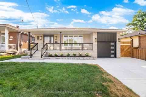 Photo 2 at 29 Norfield Crescent, Old Rexdale, Toronto