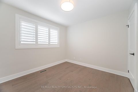 Photo 25 at 29 Norfield Crescent, Old Rexdale, Toronto