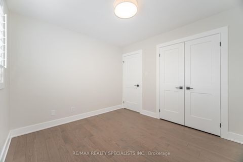 Photo 26 at 29 Norfield Crescent, Old Rexdale, Toronto