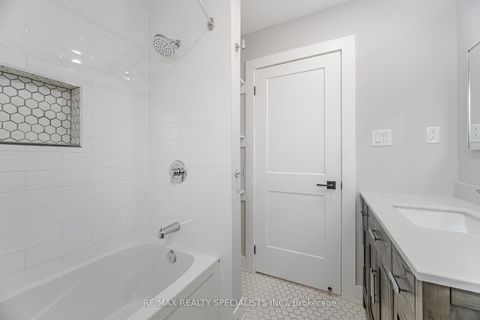 Photo 28 at 29 Norfield Crescent, Old Rexdale, Toronto