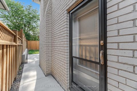 Photo 42 at 29 Norfield Crescent, Old Rexdale, Toronto