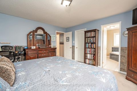 Photo 22 at 2411 East Gate Crescent, RO River Oaks, Oakville