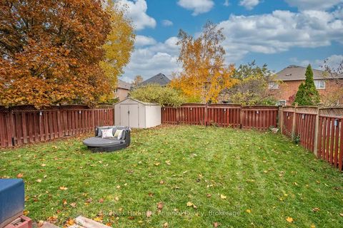 Photo 33 at 2411 East Gate Crescent, RO River Oaks, Oakville