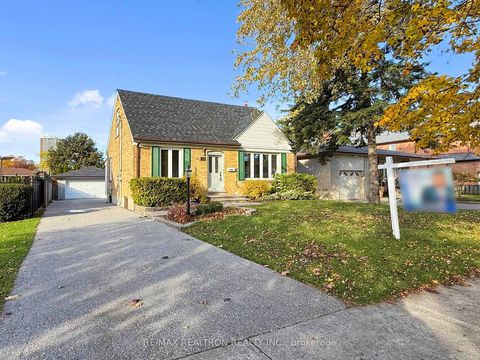 Photo 1 at 74 Goulding Avenue, Newtonbrook West, Toronto