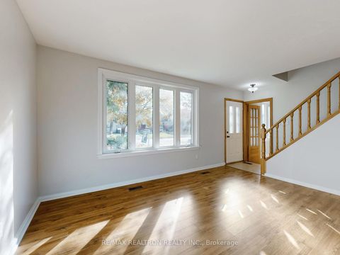 Photo 3 at 74 Goulding Avenue, Newtonbrook West, Toronto