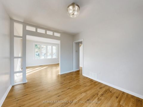 Photo 10 at 74 Goulding Avenue, Newtonbrook West, Toronto