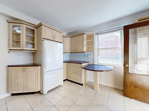 Photo 12 at 74 Goulding Avenue, Newtonbrook West, Toronto