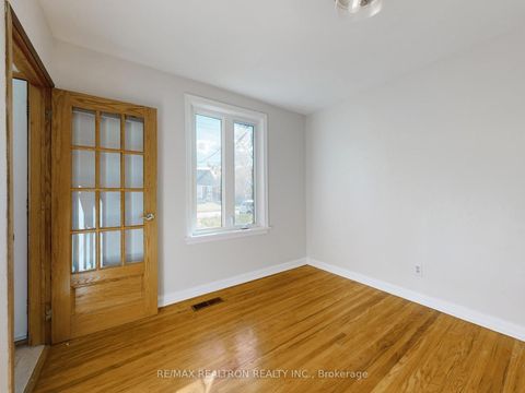 Photo 19 at 74 Goulding Avenue, Newtonbrook West, Toronto