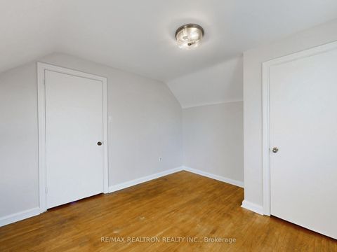 Photo 26 at 74 Goulding Avenue, Newtonbrook West, Toronto