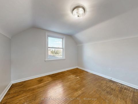 Photo 27 at 74 Goulding Avenue, Newtonbrook West, Toronto