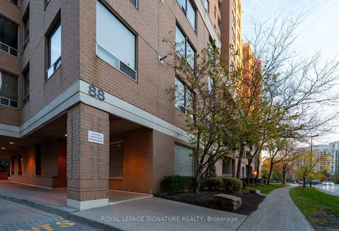 Photo 1 at 115 - 88 Grandview Way, Willowdale East, Toronto
