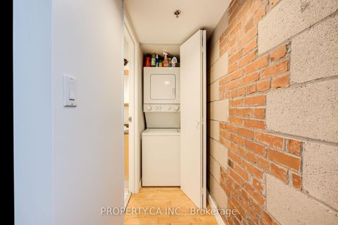 Photo 15 at 403 - 426 Queen Street E, Moss Park, Toronto