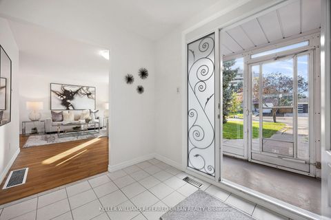 Photo 3 at 17 Madron Crescent, York University Heights, Toronto