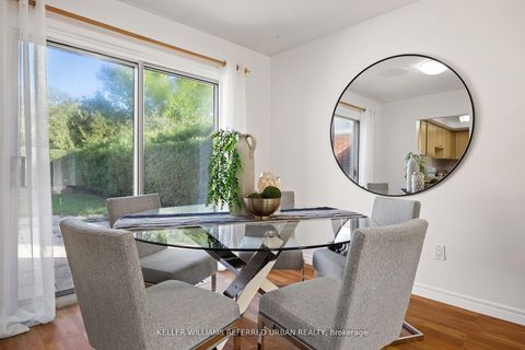 Photo 12 at 17 Madron Crescent, York University Heights, Toronto