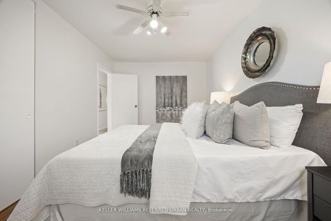 Photo 18 at 17 Madron Crescent, York University Heights, Toronto