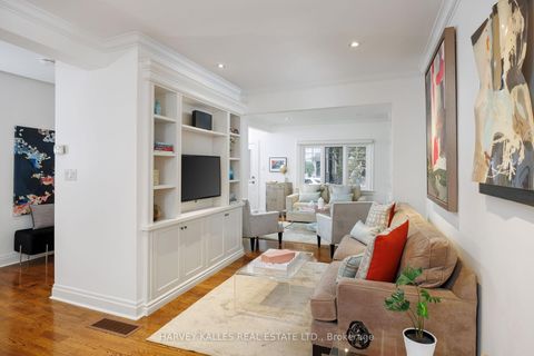 Photo 10 at 419 Hillsdale Avenue E, Mount Pleasant East, Toronto