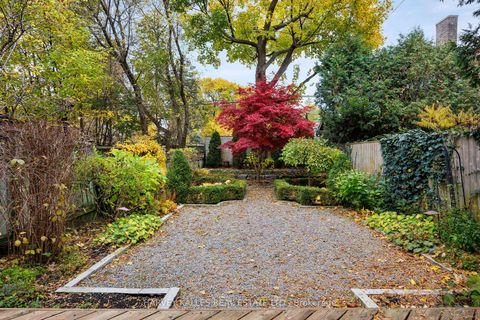 Photo 23 at 419 Hillsdale Avenue E, Mount Pleasant East, Toronto