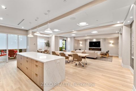 Photo 35 at 113 - 319 Merton Street, Mount Pleasant West, Toronto