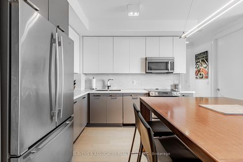 Photo 2 at LPH01 - 60 Berwick Avenue, Eglinton, Toronto