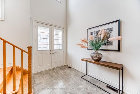 Photo 4 at 73 Current Drive, Rural Richmond Hill, Richmond Hill