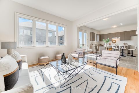 Photo 11 at 73 Current Drive, Rural Richmond Hill, Richmond Hill