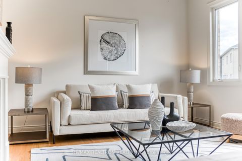 Photo 14 at 73 Current Drive, Rural Richmond Hill, Richmond Hill