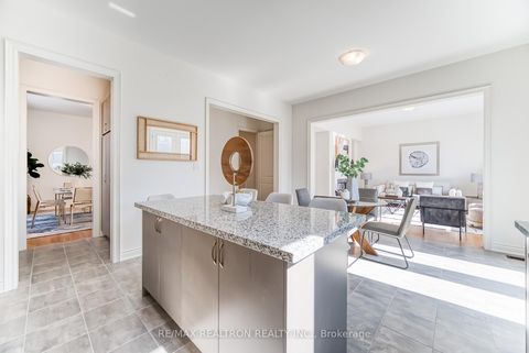 Photo 17 at 73 Current Drive, Rural Richmond Hill, Richmond Hill