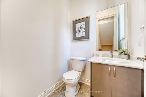 Photo 26 at 73 Current Drive, Rural Richmond Hill, Richmond Hill