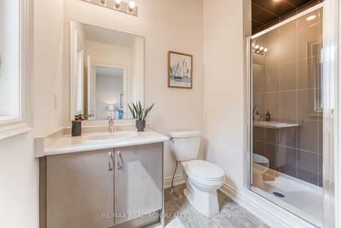 Photo 35 at 73 Current Drive, Rural Richmond Hill, Richmond Hill