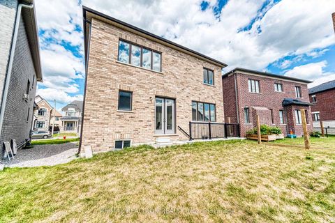 Photo 44 at 73 Current Drive, Rural Richmond Hill, Richmond Hill