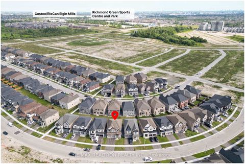 Photo 49 at 73 Current Drive, Rural Richmond Hill, Richmond Hill