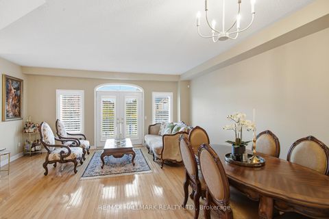 Photo 4 at 63 Snowy Meadow Avenue, Oak Ridges, Richmond Hill