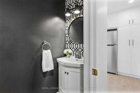 Photo 9 at 34 - 2272 Mowat Avenue, RO River Oaks, Oakville