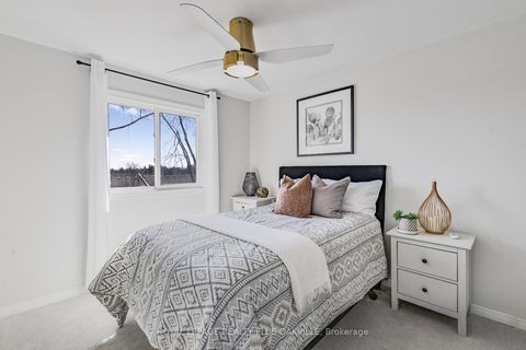 Photo 16 at 34 - 2272 Mowat Avenue, RO River Oaks, Oakville