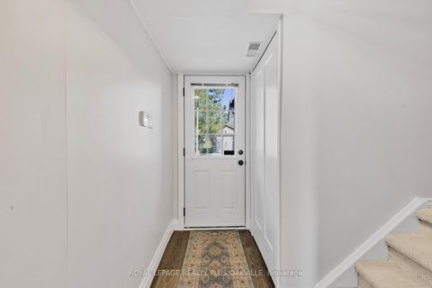 Photo 19 at 34 - 2272 Mowat Avenue, RO River Oaks, Oakville