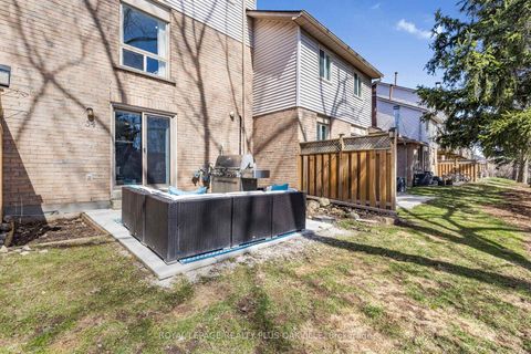 Photo 27 at 34 - 2272 Mowat Avenue, RO River Oaks, Oakville